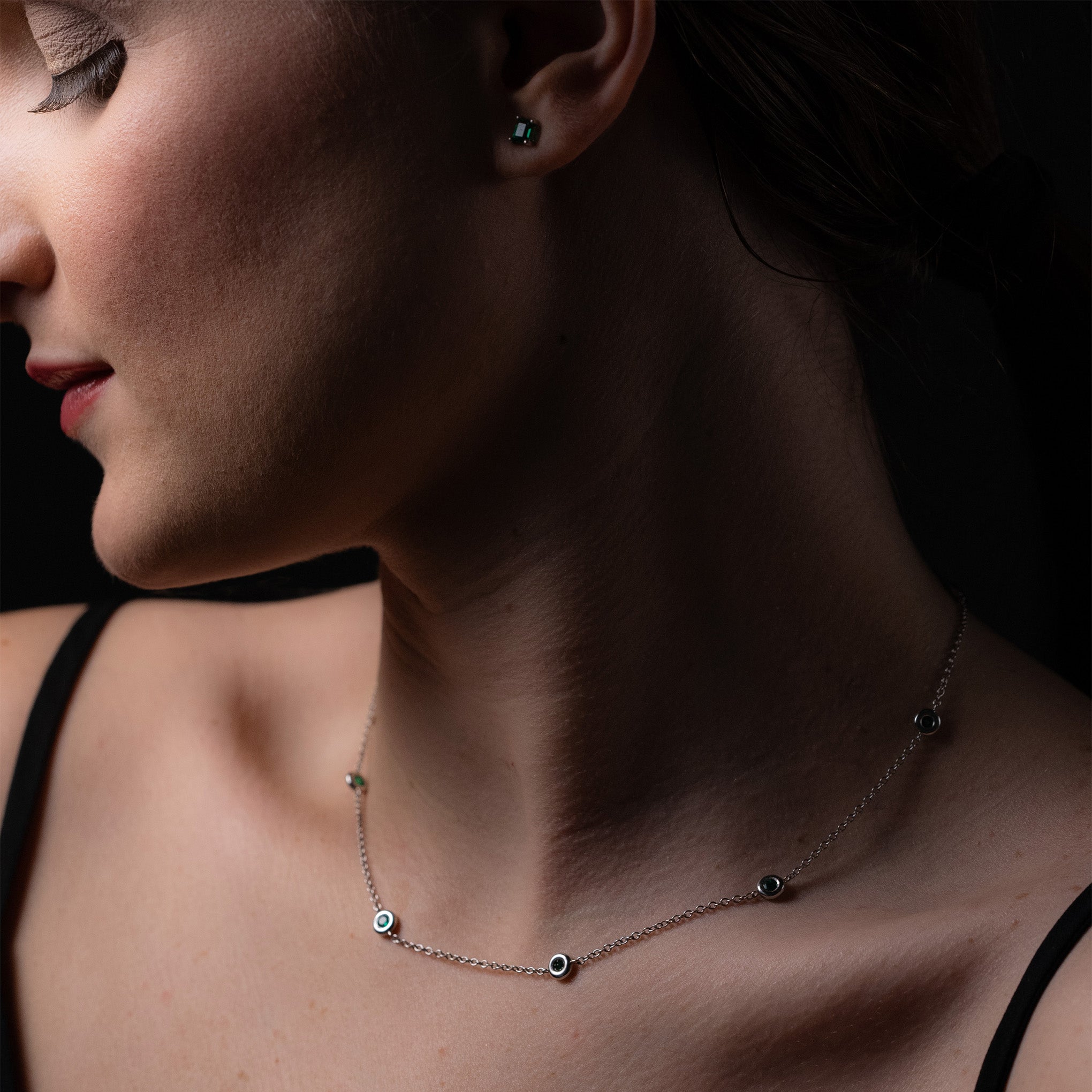 Exklusiver Anhänger mit sieben kolumbianischen Smaragden, Edelstein-Schmuck, Hamburg, European Open, München, Deutschland